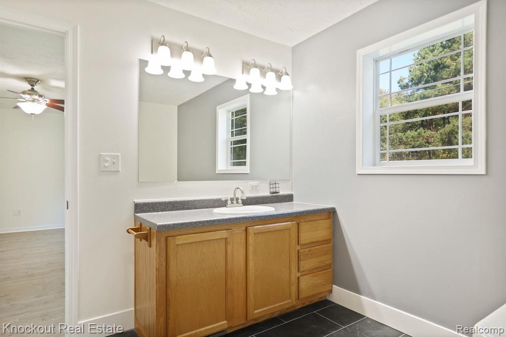 6977 Rathbun Road Birch Run, MI 48415 - Photo 26 of 60 Gallery Image 26