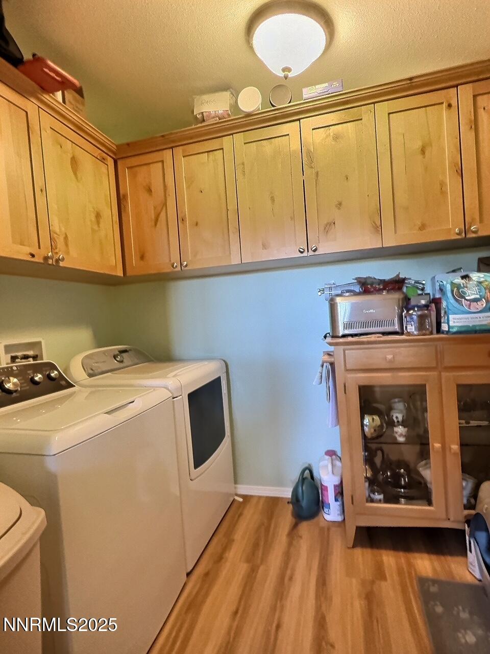 113 Victorine Drive Kingston, NV 89310 - Photo 15 of 44 a utility room with dryer and washer
