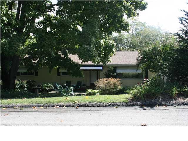 670 East Crest Road Chattanooga, TN 37404 - Photo 1 of 4 Primary Photo