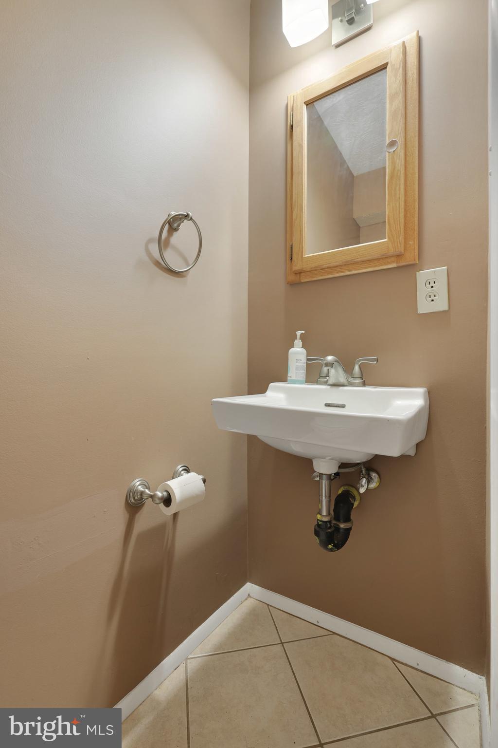 1638 Barnstead Drive Reston, VA 20194 - Photo 15 of 18 basement half bath