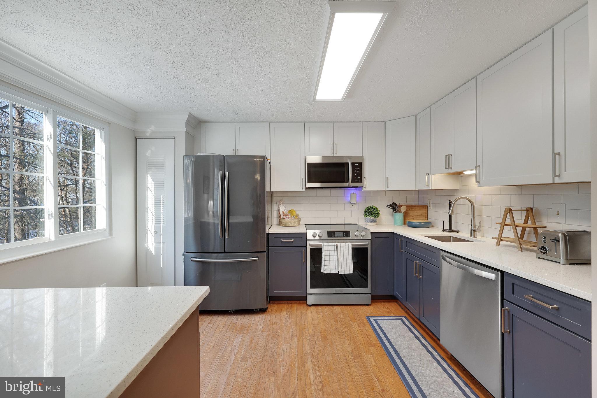 1638 Barnstead Drive Reston, VA 20194 - Photo 4 of 18 Kitchen