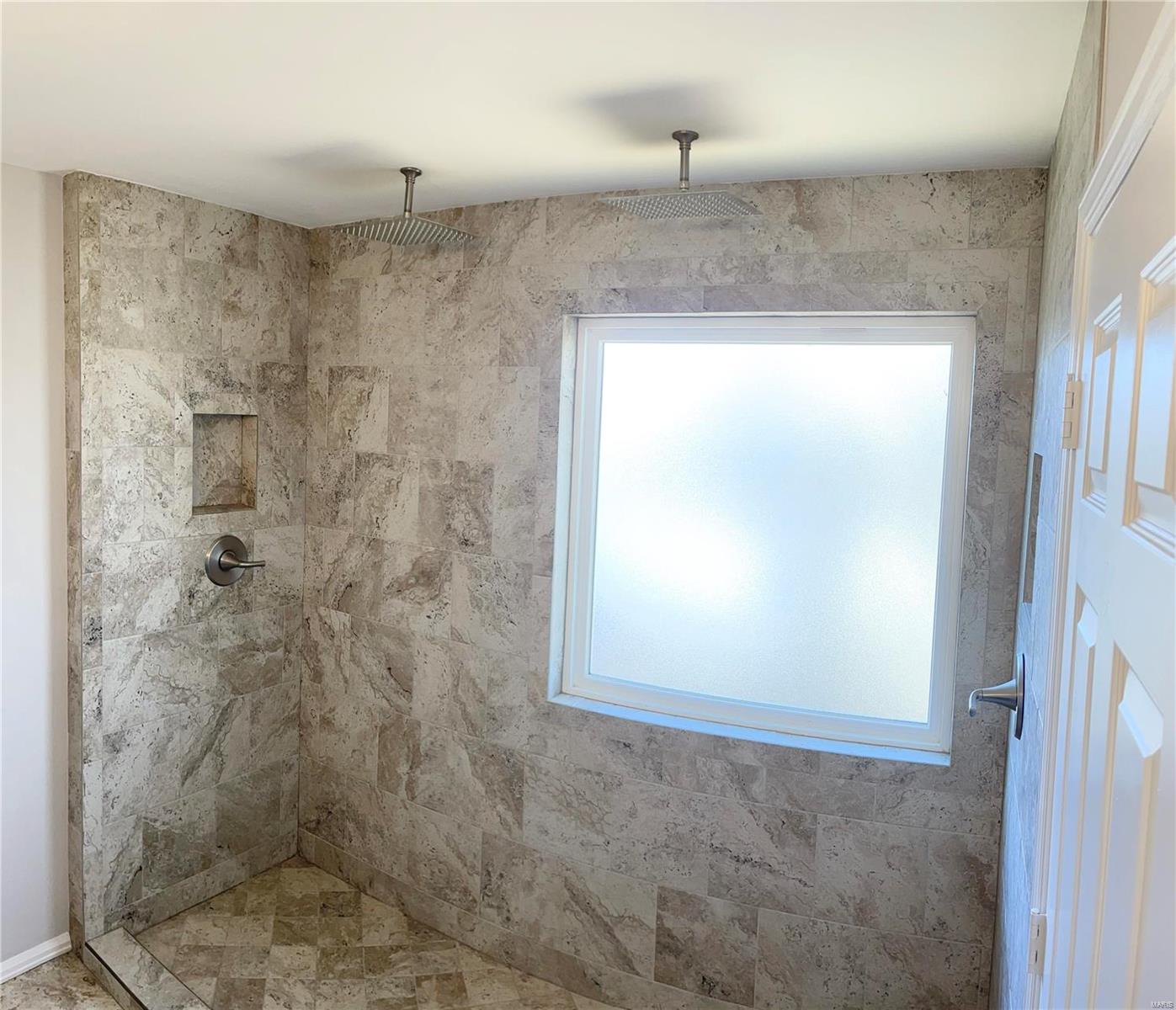 1483 Cedar Bluff Drive Ballwin, MO 63021 - Photo 12 of 16