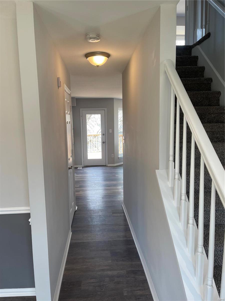 1483 Cedar Bluff Drive Ballwin, MO 63021 - Photo 3 of 16