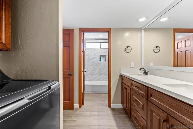 $825,000 | 2556 Navarra Drive, Unit A, Carlsbad, CA 92009