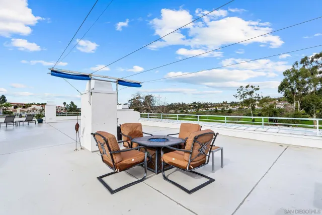 $825,000 | 2556 Navarra Drive, Unit A, Carlsbad, CA 92009