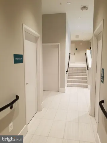 $299,500 | 989 South Buchanan Street, Unit 320, Arlington, VA 22204