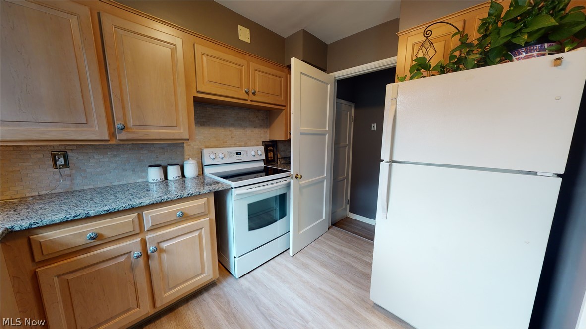 1600 Overbrook Road Lyndhurst, OH 44124 - Photo 4 of 26