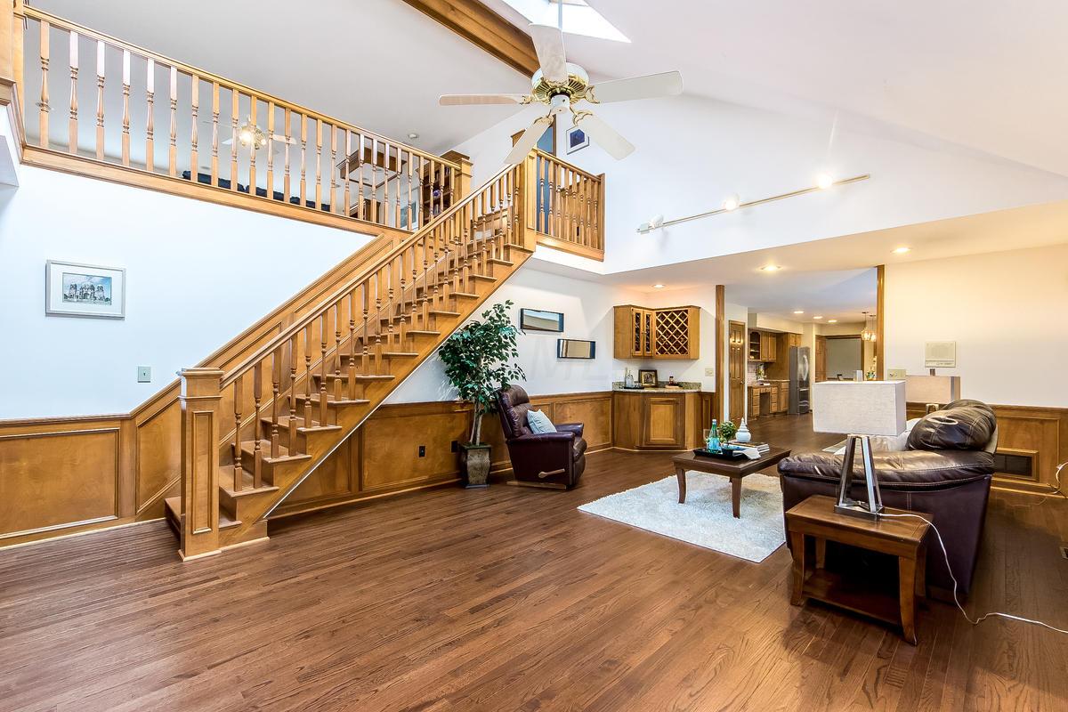 808 Sycamore Ridge Court Powell, OH 43065 - Photo 2 of 67 Gallery Image 2