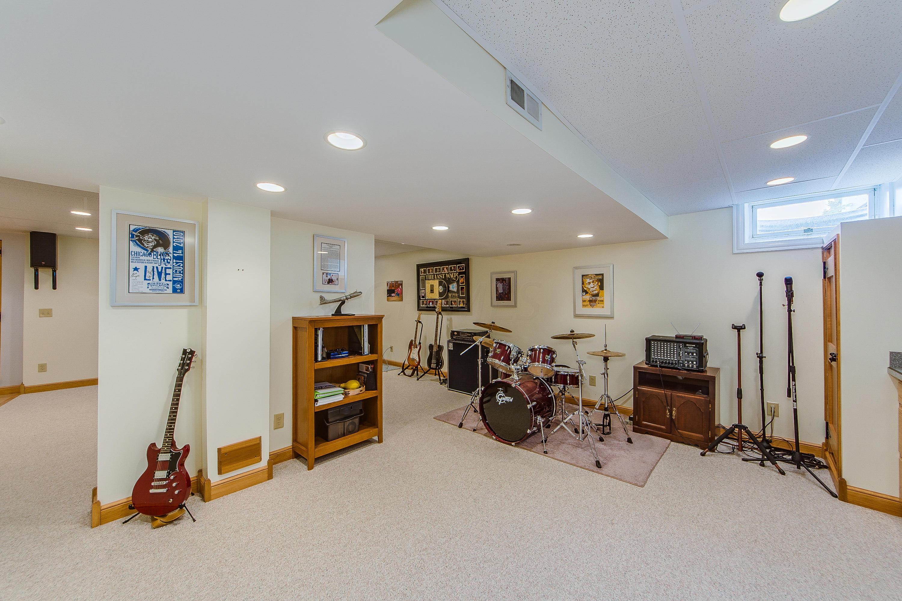 808 Sycamore Ridge Court Powell, OH 43065 - Photo 33 of 67 Gallery Image 33
