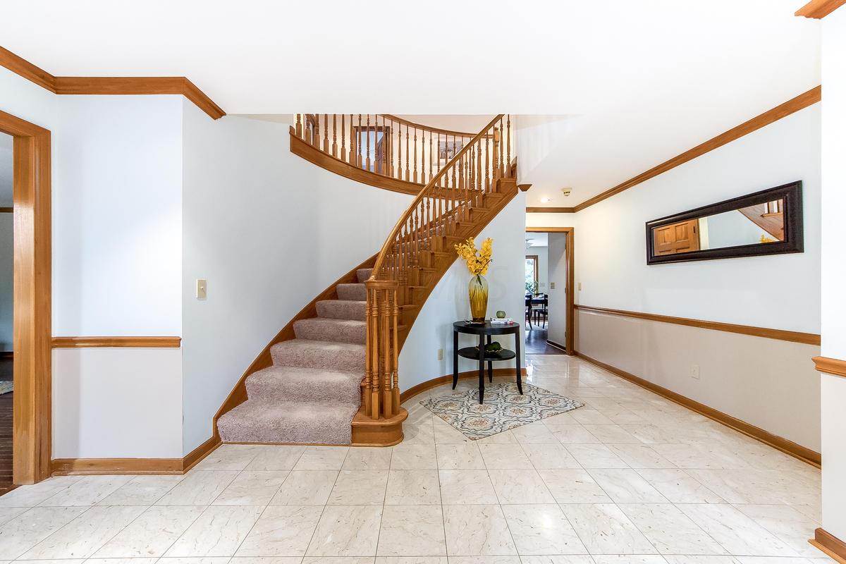 808 Sycamore Ridge Court Powell, OH 43065 - Photo 7 of 67 Gallery Image 7