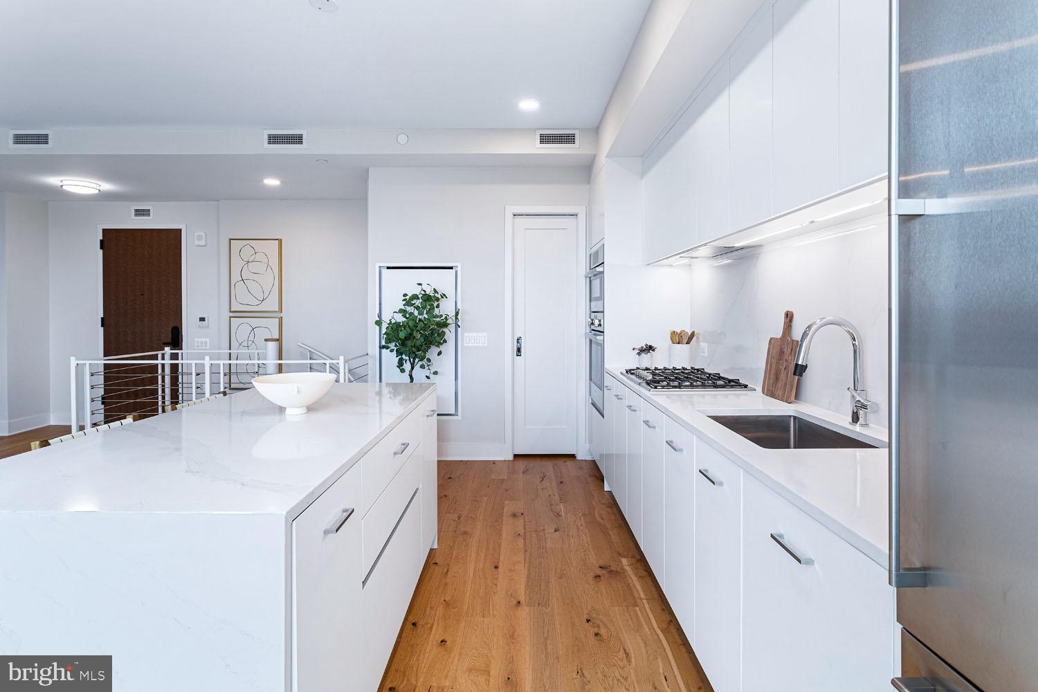 1211 Van Street Southeast, Unit PH2 Washington, DC 20003 - Photo 27 of 55