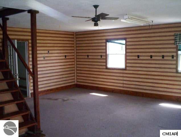 10580 East Monroe Road Merrill, MI 48637 - Photo 7 of 9 1768939-6.JPG