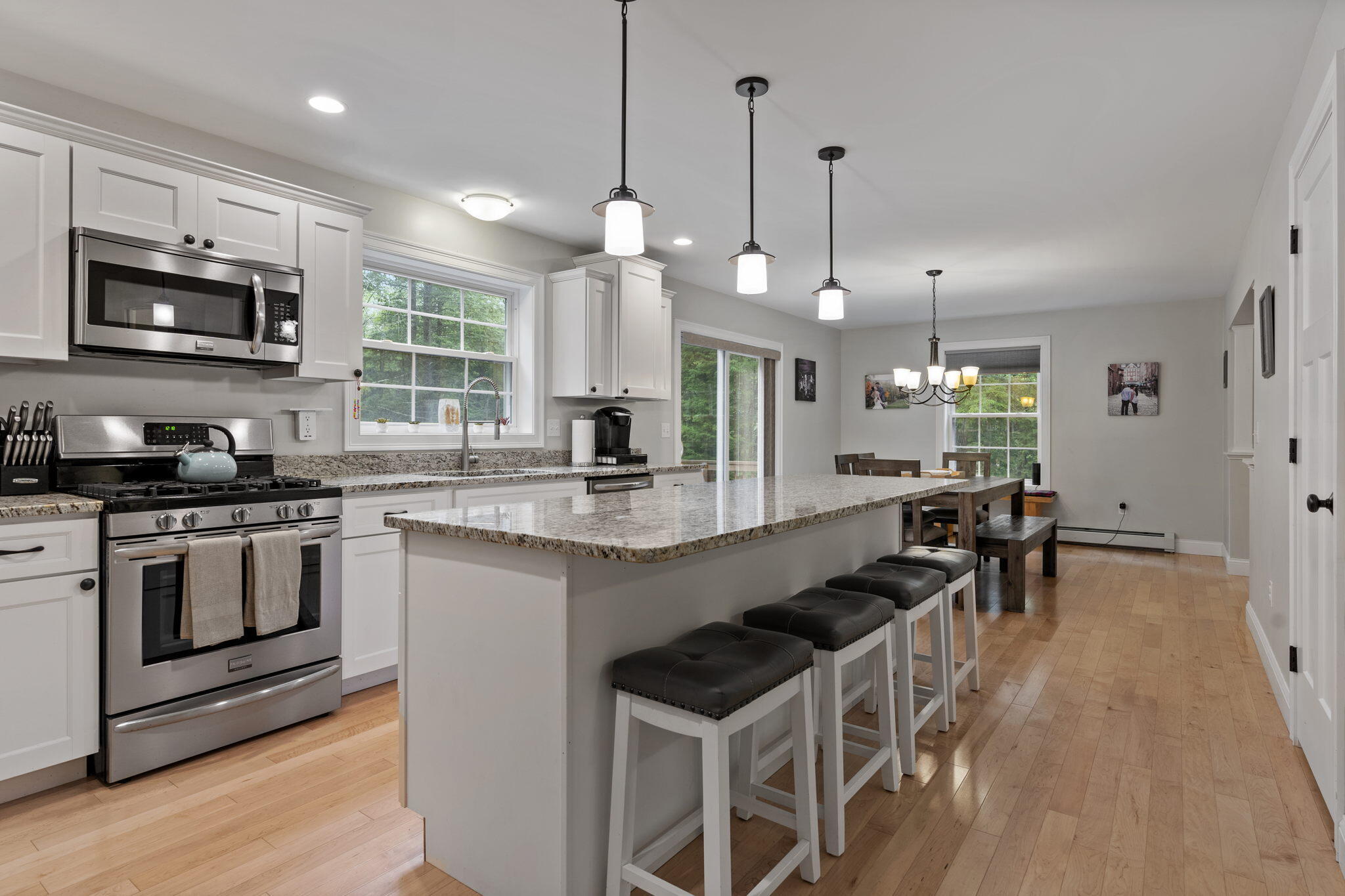 124 Burnham Road Scarborough, ME 04074 - Photo 3 of 55 3