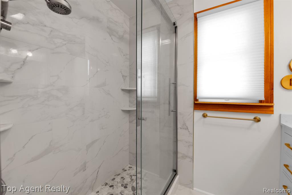 3302 Grant Road Rochester Hills, MI 48309 - Photo 17 of 40