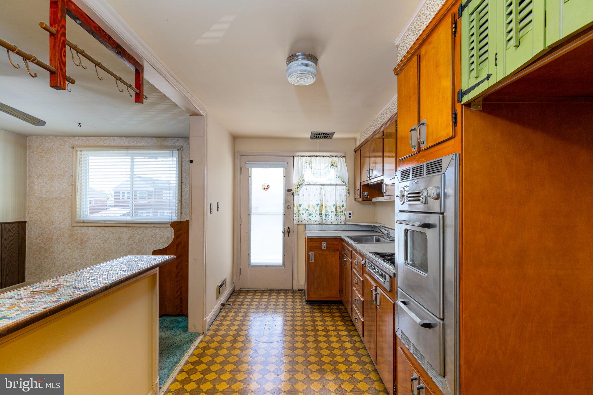 1120 Halstead Road Baltimore, MD 21234 - Photo 10 of 27 Kitchen
