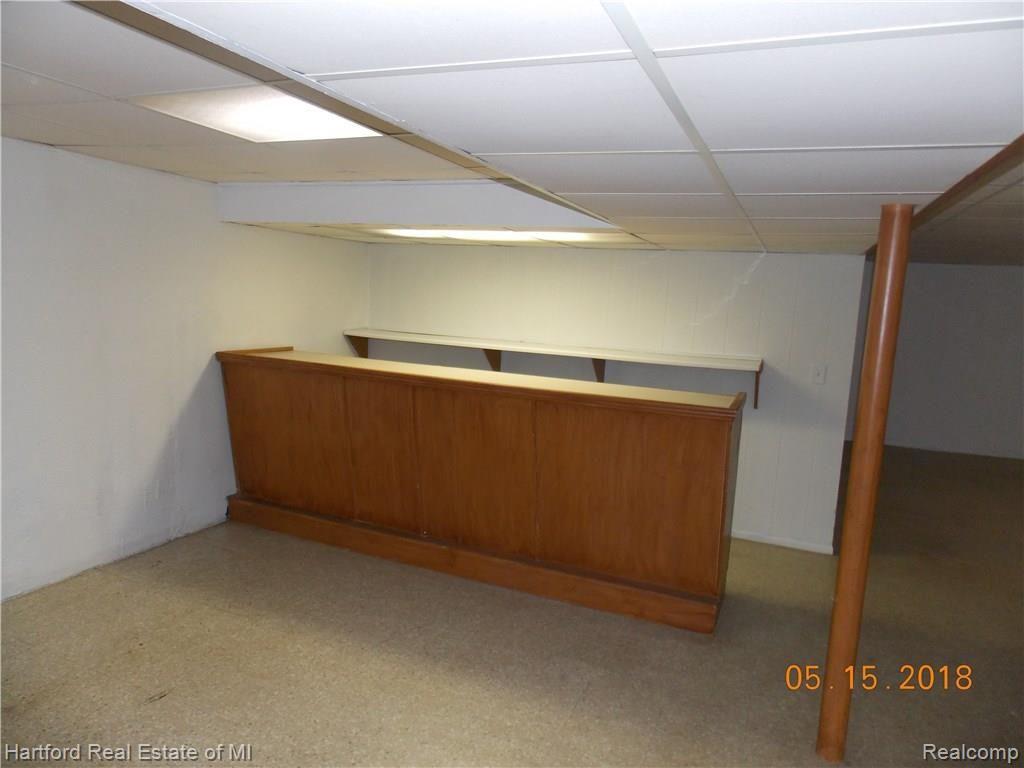 28017 West Nine Mile Road Farmington Hills, MI 48336 - Photo 21 of 27
