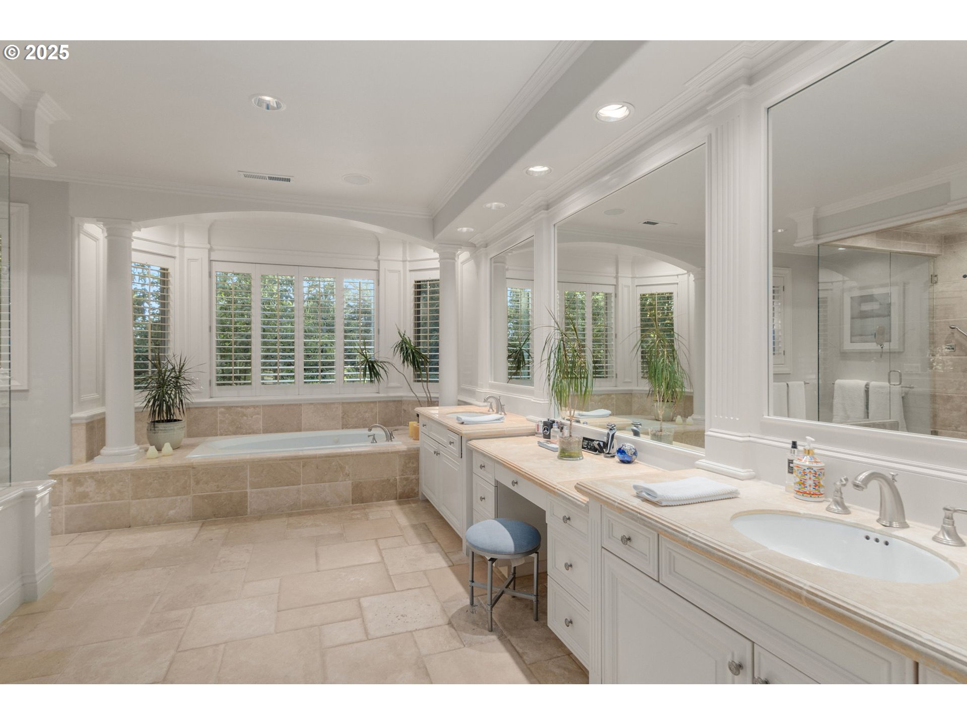 7915 Northwest Gales Ridge Lane Portland, OR 97229 - Photo 17 of 47 Owner's Suite Bathroom