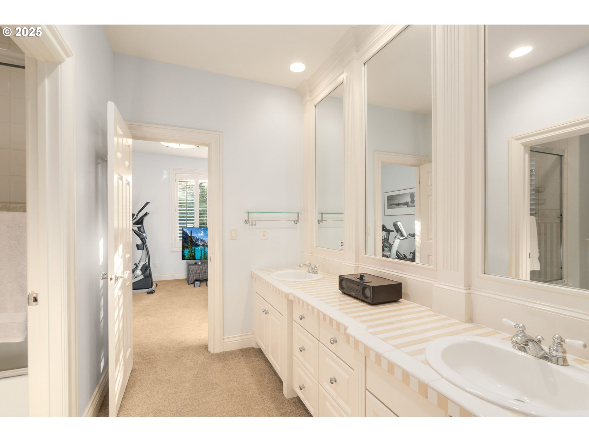 7915 Northwest Gales Ridge Lane Portland, OR 97229 - Photo 24 of 47 Bathroom