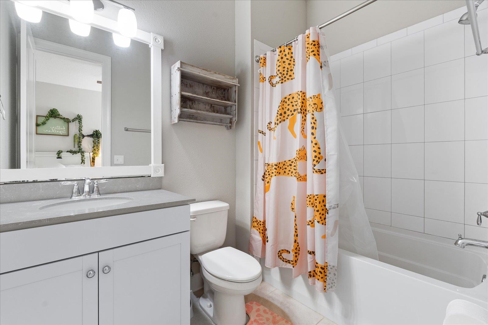 122 Kendall Way Street St. Augustine, FL 32092 - Photo 18 of 40 a bathroom with a sink toilet and shower