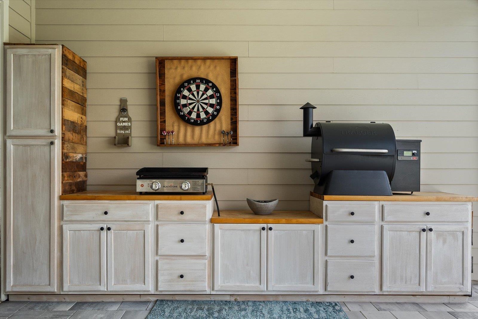 122 Kendall Way Street St. Augustine, FL 32092 - Photo 29 of 40 a view of cabinets and wooden floor