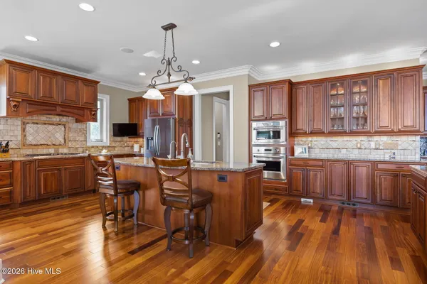 $1,625,000 | 121 Pamlico Lane, Chocowinity, NC 27817