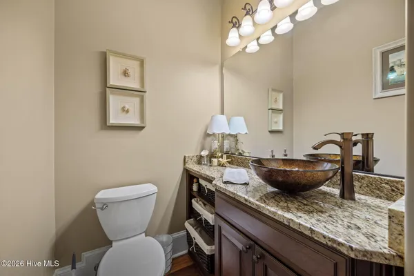$1,625,000 | 121 Pamlico Lane, Chocowinity, NC 27817