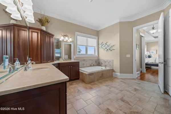 $1,625,000 | 121 Pamlico Lane, Chocowinity, NC 27817