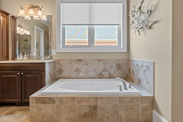 $1,625,000 | 121 Pamlico Lane, Chocowinity, NC 27817