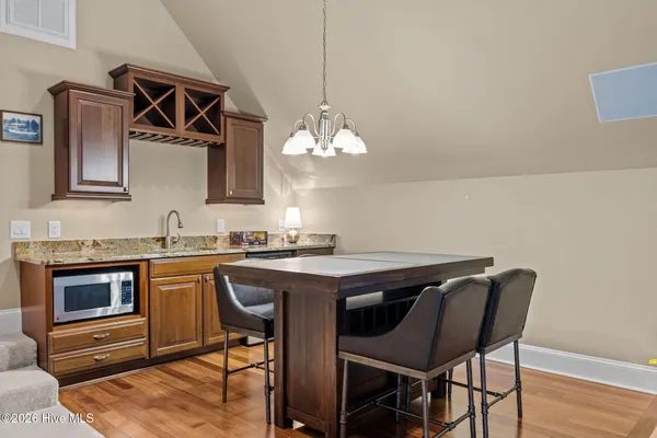$1,625,000 | 121 Pamlico Lane, Chocowinity, NC 27817