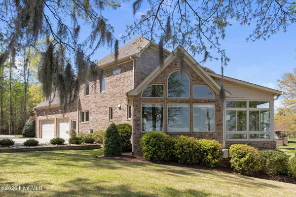 $1,625,000 | 121 Pamlico Lane, Chocowinity, NC 27817