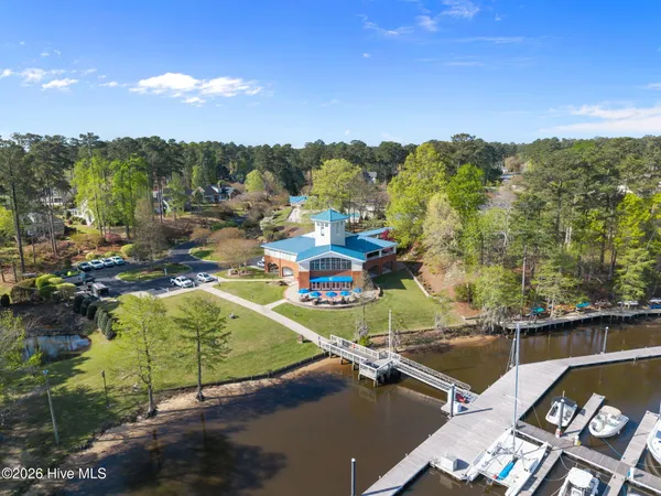 $1,625,000 | 121 Pamlico Lane, Chocowinity, NC 27817