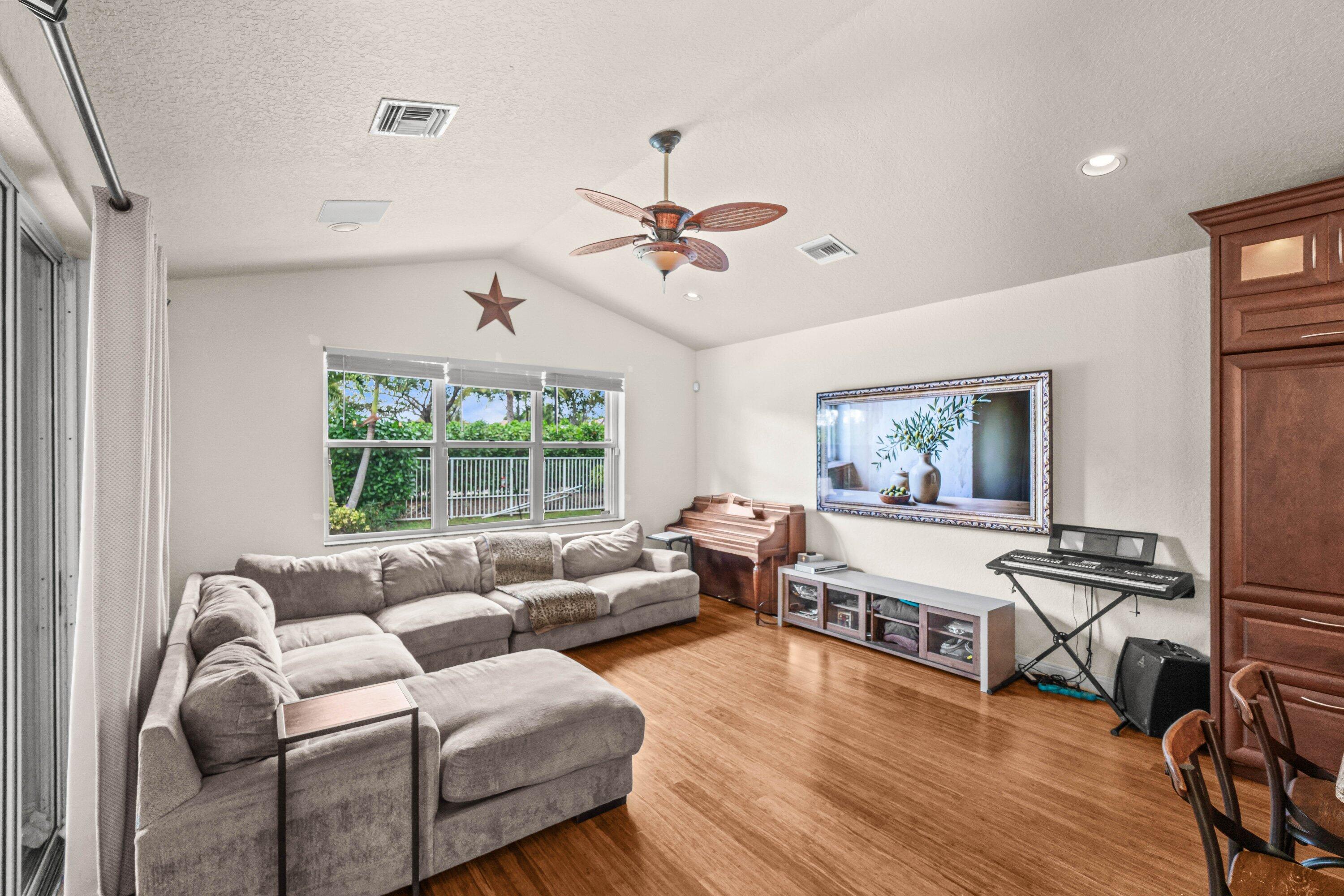 21473 Halstead Drive Boca Raton, FL 33428 - Photo 18 of 45 018-21473HalsteadDrive-BocaRaton-FL-3342