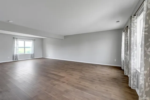 $295,900 | 10216 Runabay Cove, New Haven, IN 46774