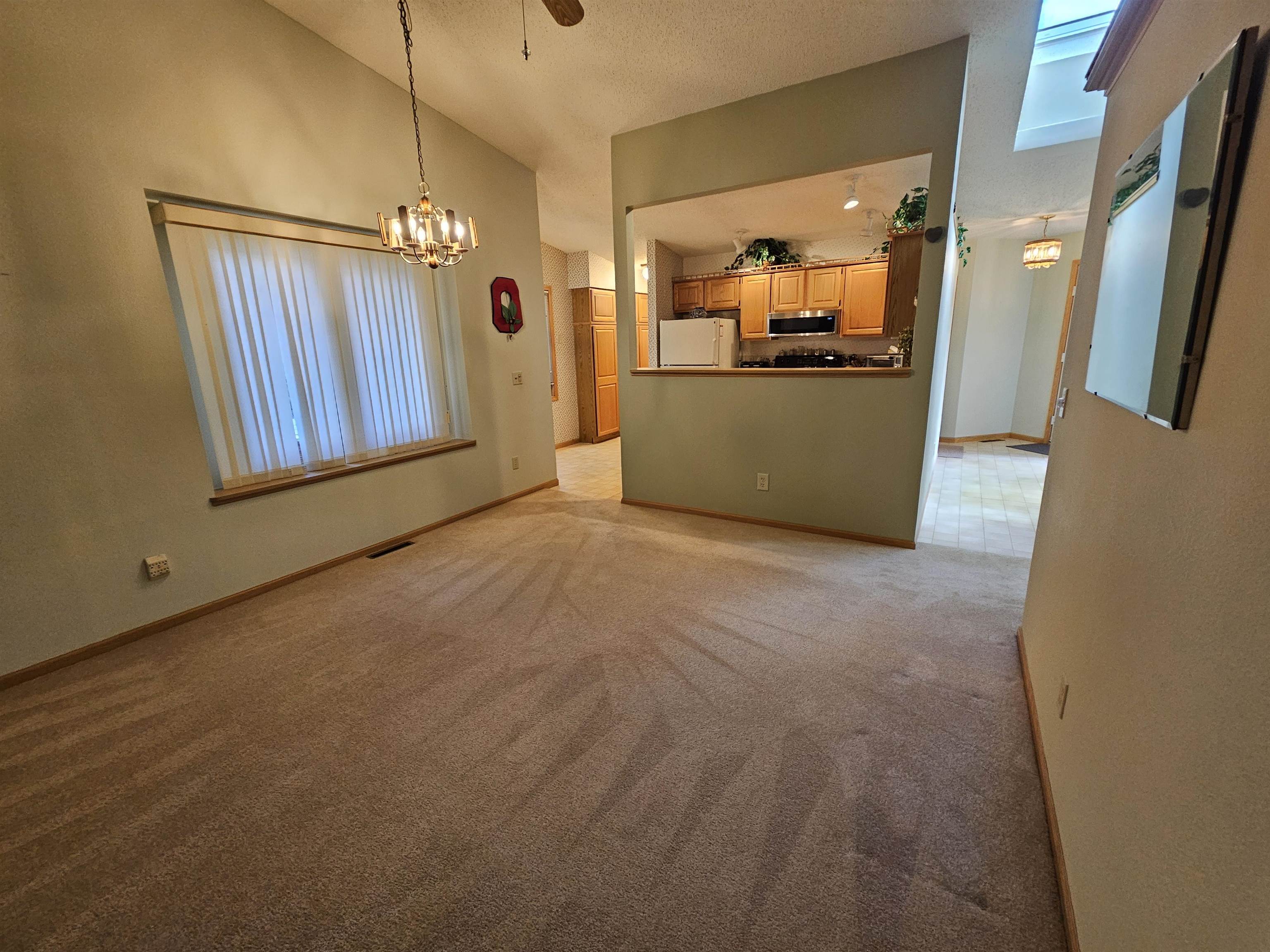 1720 Elizabeth Street Baraboo, WI 53913 - Photo 3 of 26