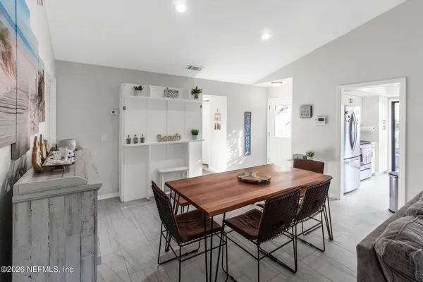 $2,500 | 7814 Cypress Point Court, Jacksonville, FL 32256