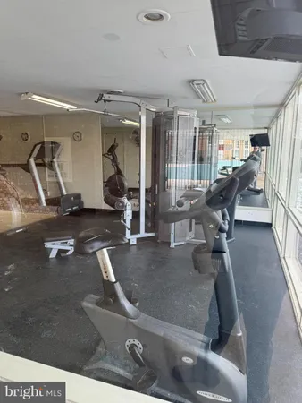 $1,700 | 2633 Fort Farnsworth Road, Unit 268, Alexandria, VA 22303