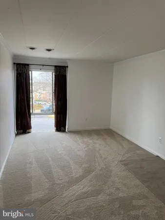 $1,700 | 2633 Fort Farnsworth Road, Unit 268, Alexandria, VA 22303