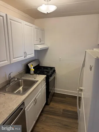 $1,700 | 2633 Fort Farnsworth Road, Unit 268, Alexandria, VA 22303