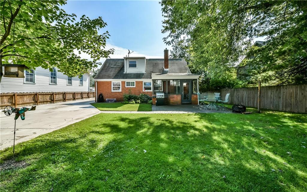 158 Lacock Avenue Rochester, PA 15074 - Photo 2 of 24