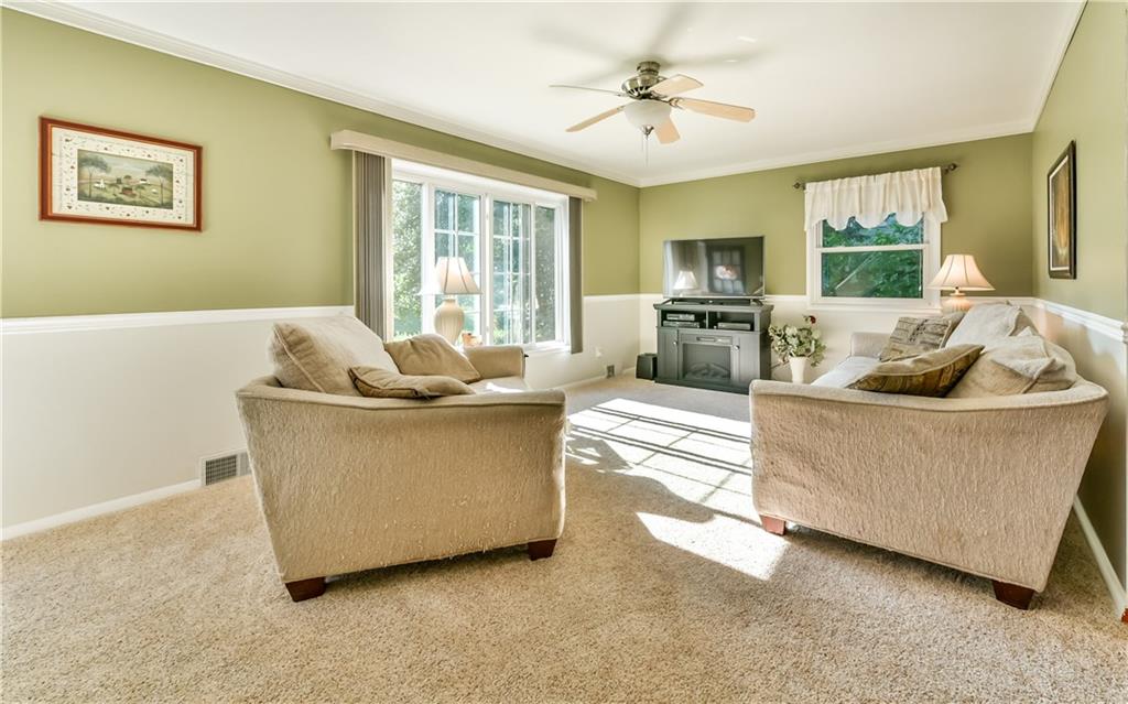 158 Lacock Avenue Rochester, PA 15074 - Photo 6 of 24