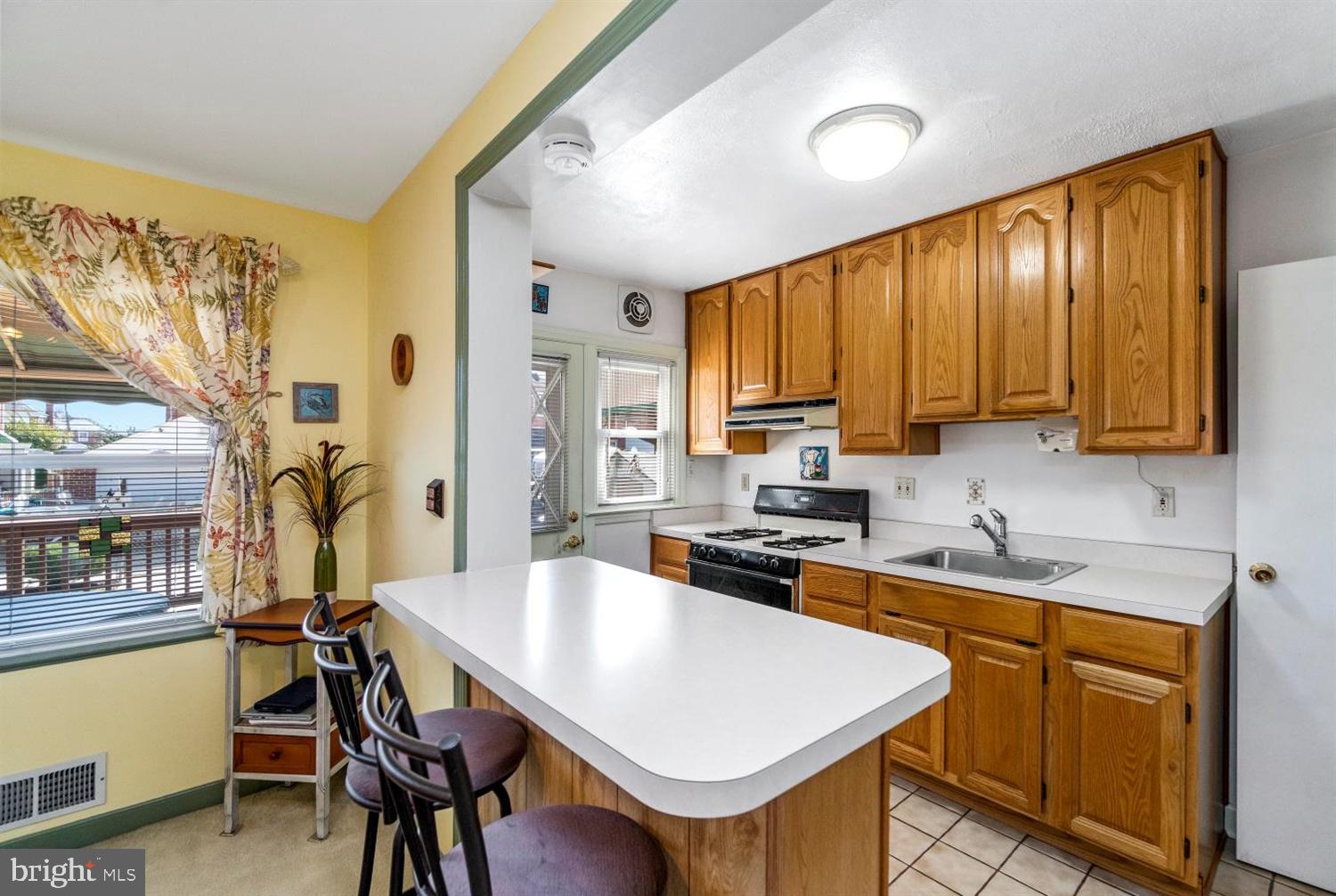 2140 Vailthorn Road Baltimore, MD 21220 - Photo 10 of 30 Kitchen