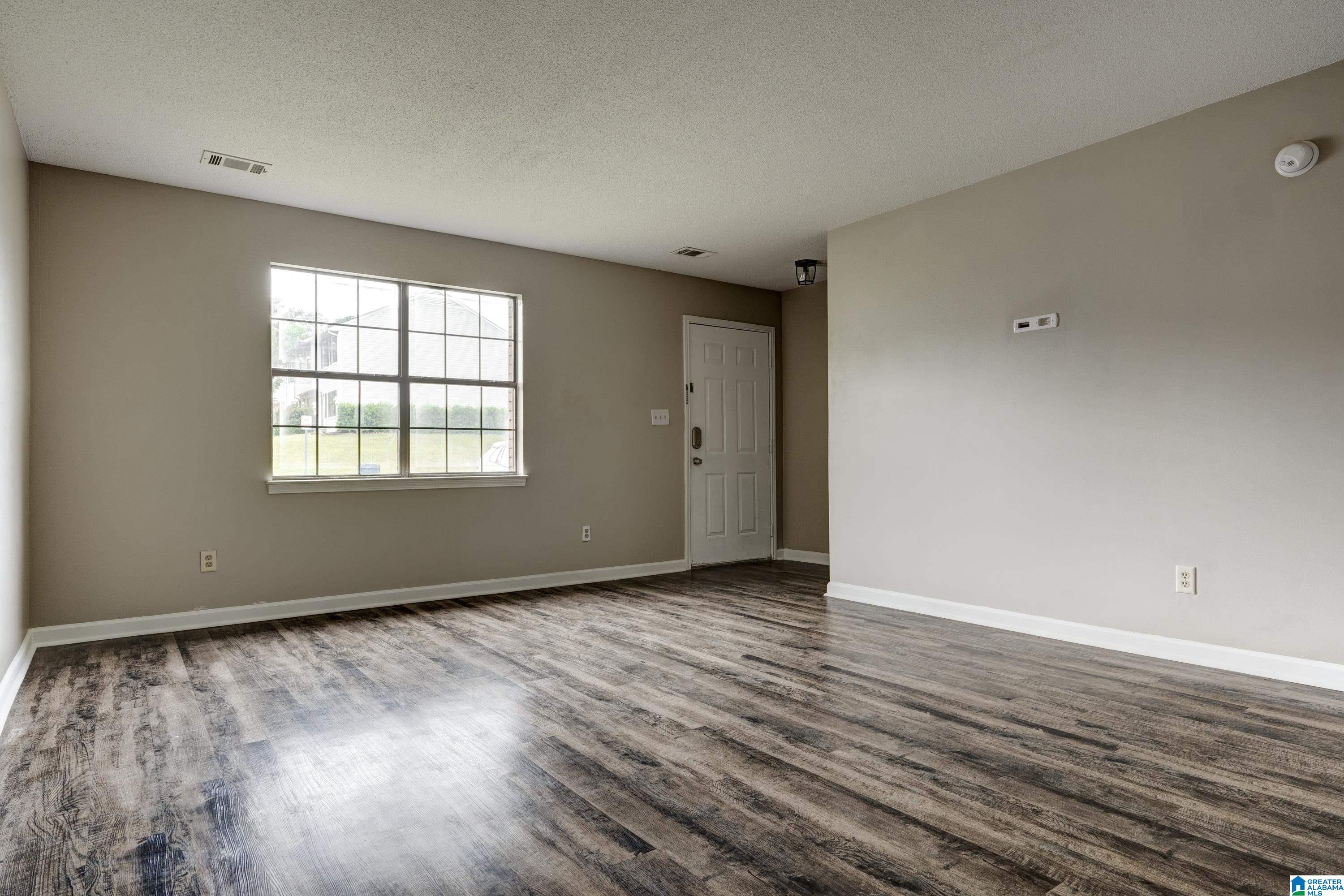 1438 Applegate Drive Alabaster, AL 35007 - Photo 4 of 21