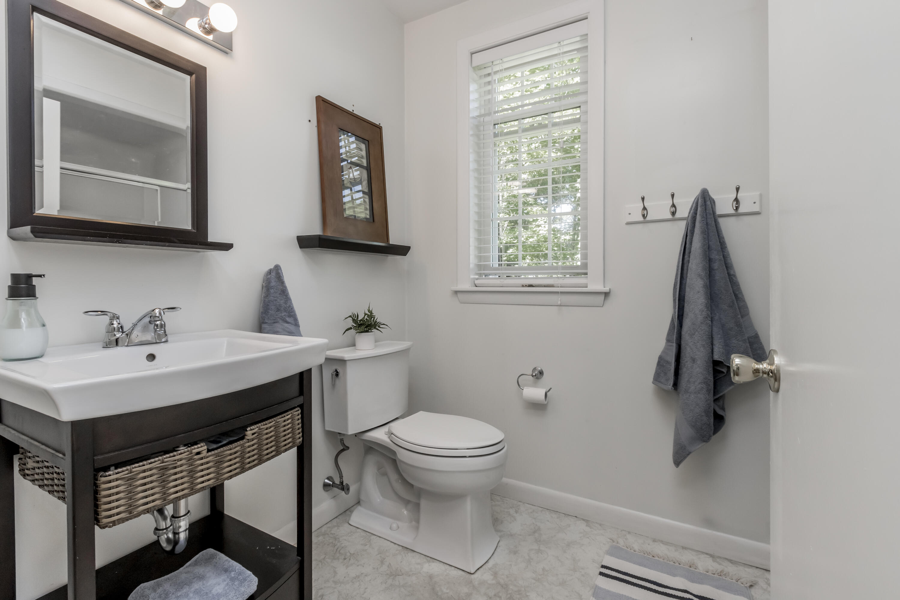 64 Wood Road Cape Elizabeth, ME 04107 - Photo 37 of 41 second floor bath with shower