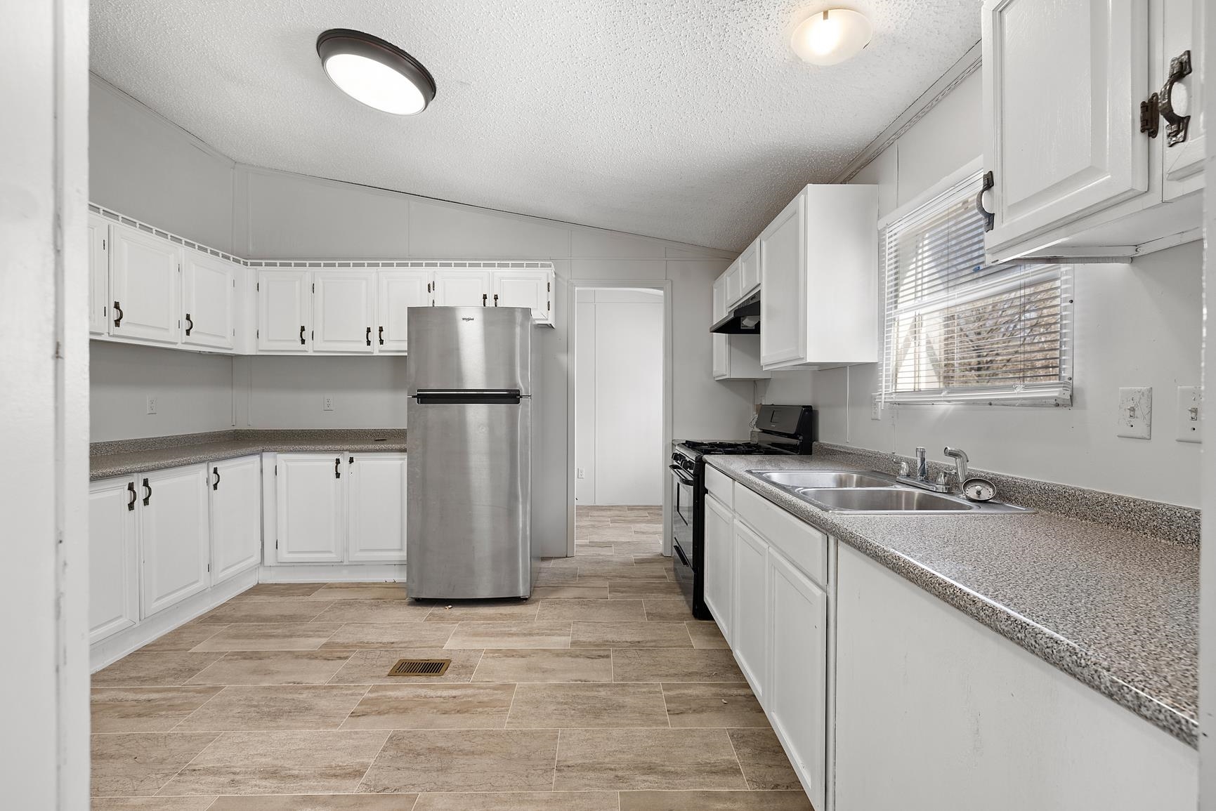 7252 Benjestown Road Millington, TN 38053 - Photo 14 of 35 Gallery Image 14