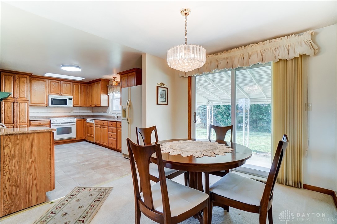 5247 West Ridgewood Road Springfield, OH 45503 - Photo 11 of 43