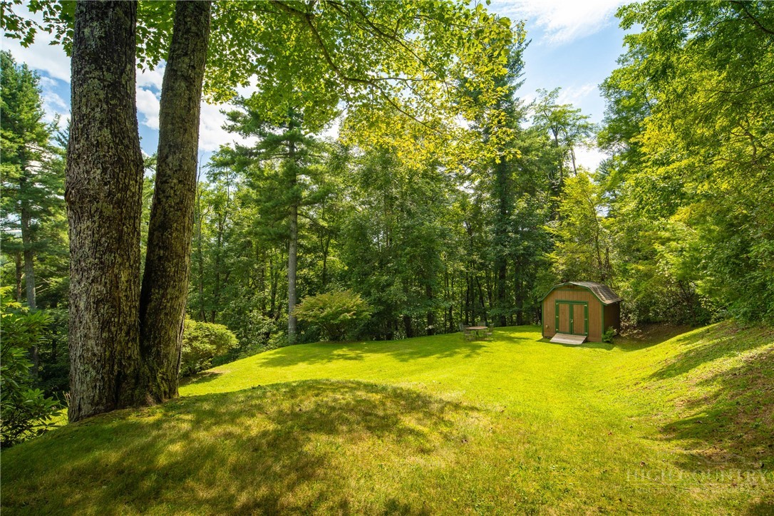 276 Storie Road Boone, NC 28607 - Photo 8 of 41 Gallery Image 8