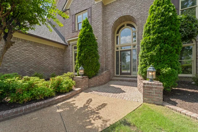 $649,000 | 1405 Red Bend Cove, Collierville, TN 38017