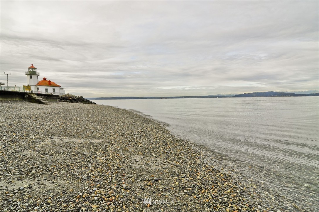 3217 Point Place Southwest Seattle, WA 98116 - Photo 5 of 25 a ocean view with a lake view