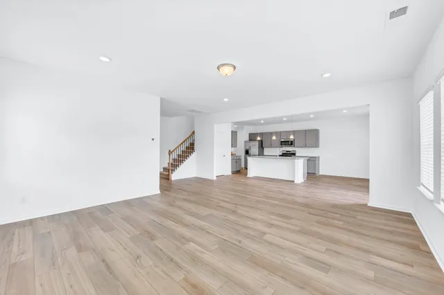 $439,990 | 1396 English Oak Drive, Clarksville, TN 37043