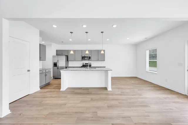 $439,990 | 1396 English Oak Drive, Clarksville, TN 37043